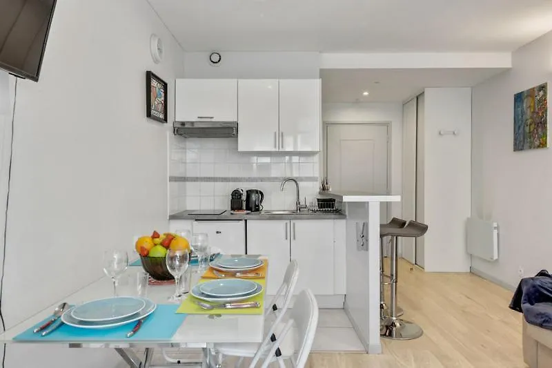 232 Suite Home Shanghai Concept In Paris Apartment